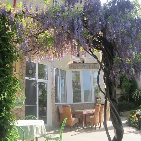 Pensión Guest House Bankya Bankya
